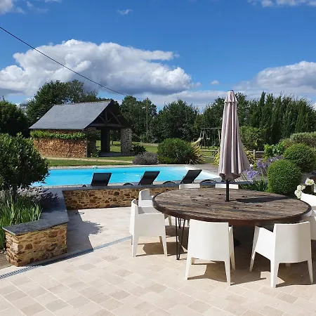 וילה De Charme Avec Piscine Privee Classee 3 Etoiles Champigné