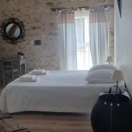 De Charme Avec Piscine Privee Classee 3 Etoiles Champigné