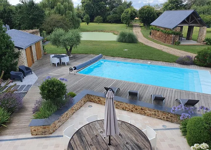 De Charme Avec Piscine Privée Classée 3 étoiles Champigné