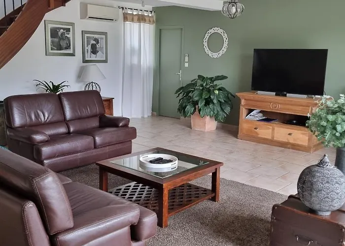 De Charme Avec Piscine Privée Classée 3 étoiles Villa Champigné